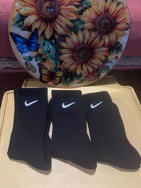 Nike Black Crew Athletic Socks with White Swoosh - 3 Pack